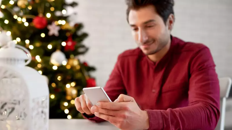 How to Reply to Merry Christmas Wishes: Top 10 Creative Responses for 2025