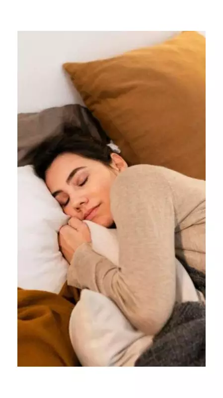 How to Wake Up Early: 7 Easy Tips for a Better Morning Routine in 2025