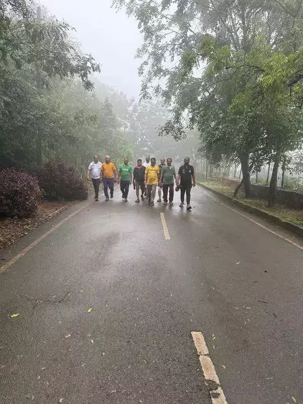 Hubballi Cold Wave: Doctors Warn of Heart Risks, Advise Safe Walking Timings