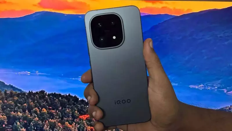 iQoo Z11 Turbo Launch: 7600mAh Battery, Snapdragon 8 Gen 5 Expected in 2026
