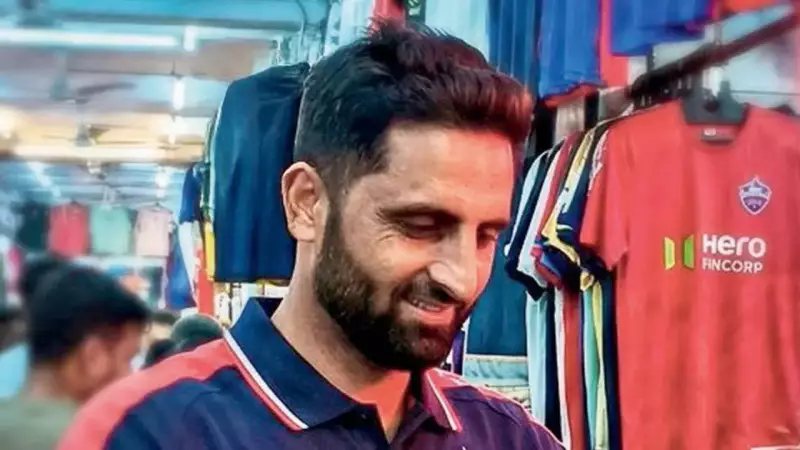 J&K's Auqib Nabi Sold for Rs 8.4 Crore to Delhi Capitals, Becomes Highest-Priced Cricketer from Region