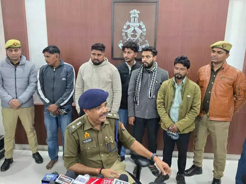 Kanpur Cyber Police Bust 'Digital Arrest' Gang, Arrest 5 Fraudsters