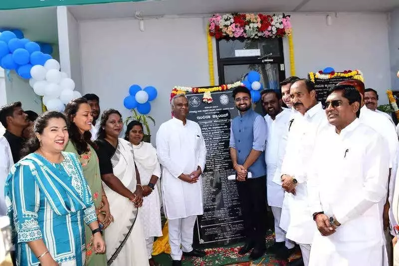 Kharge Slams Centre Over Funds, Rupee Fall & MSME Closures in Kalaburagi