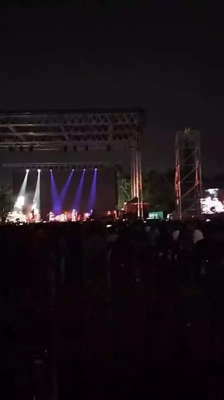 Kolkata Crowd Erupts in Cheers for Steven Wilson's Historic India Tour
