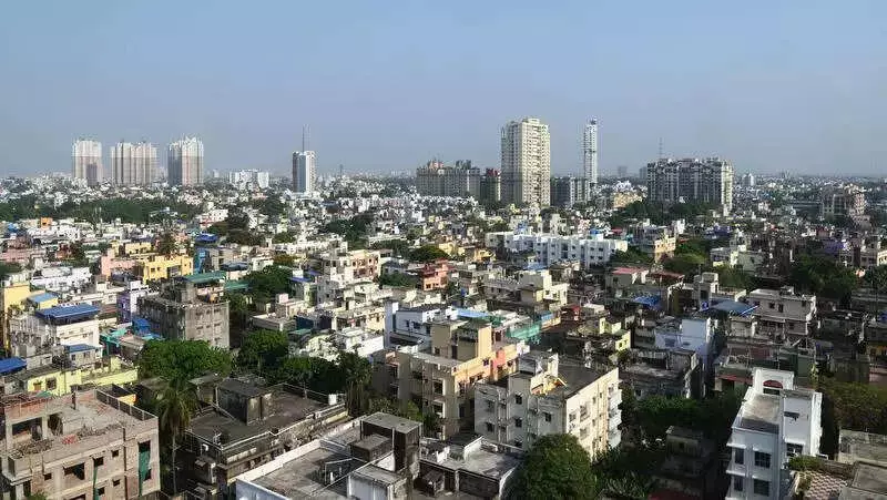 Kolkata Housing Societies Hesitant to Host Polling Booths After CM's Warning