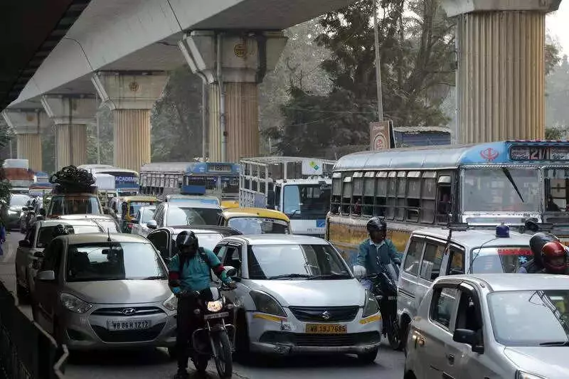 Kolkata Traffic Eases as Taratala Flyover Reopens After 4-Day Shutdown