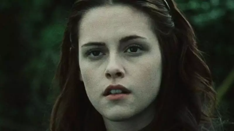 Kristen Stewart Opens Up: From Twilight to Directing Debut at Cannes 2024