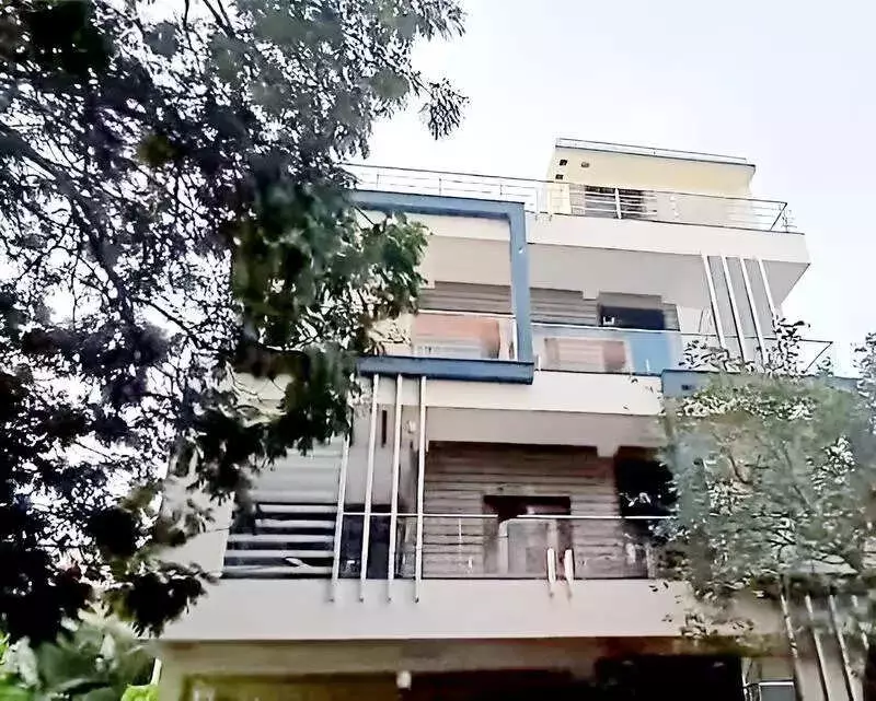 Lokayukta Raids Expose AEE's ₹1 Cr+ Assets, Disproportionate to Salary