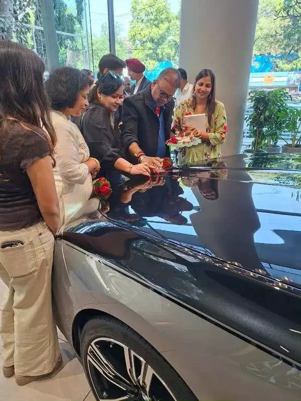 Luxury Car Customisation Boom: HNIs Spend Up to ₹5 Crore on Personalised Vehicles