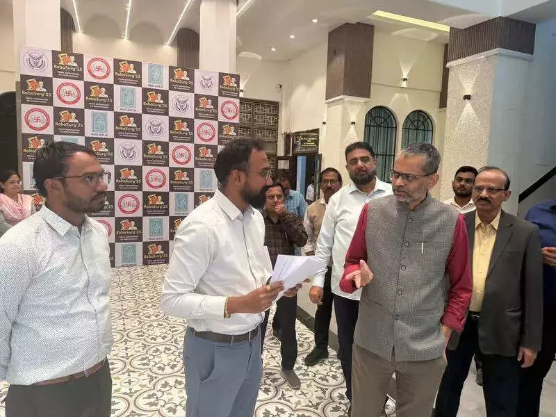 Maharashtra Resident Doctors Meet Top Official, Demand Stipend & Security Fixes