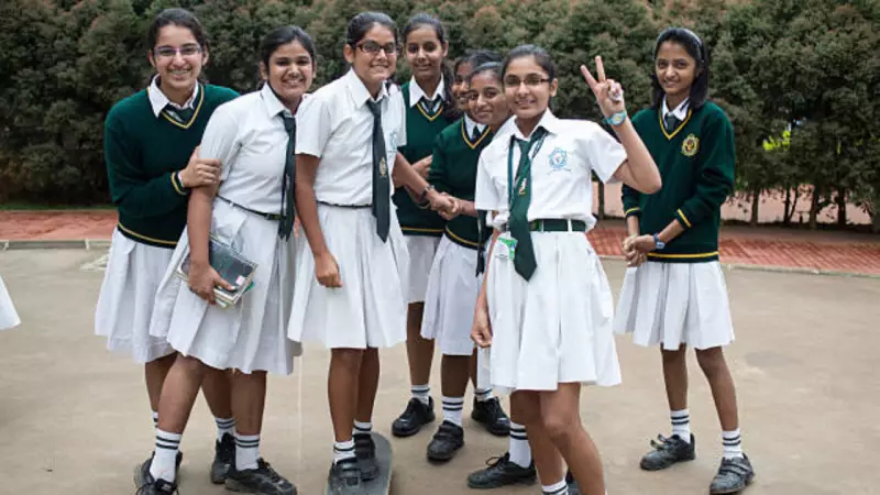 Modern Students: Emotionally Aware Yet Numb? A Deep Dive into Their Inner World