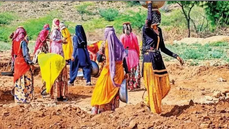 Modi Govt to Replace MGNREGA with New 125-Day Rural Job Guarantee Law