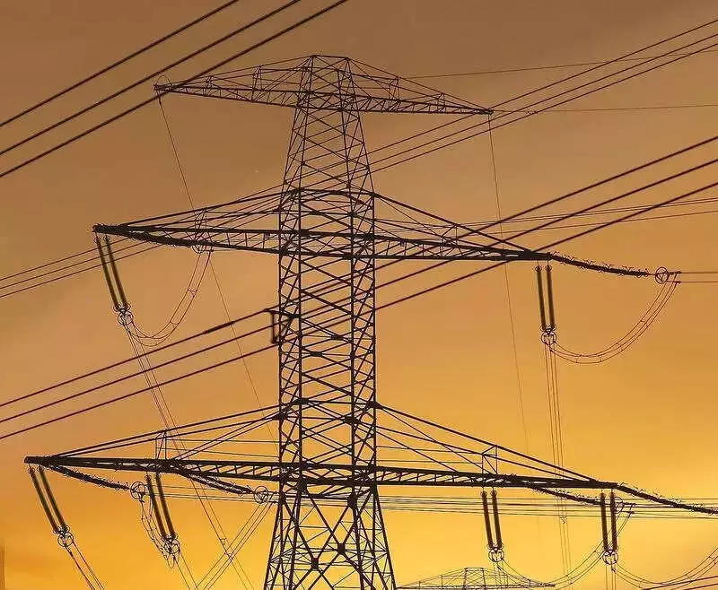 Noida Power Grid Survey for ₹125 Cr Upgrade: Rusty Poles, Transformers in Focus