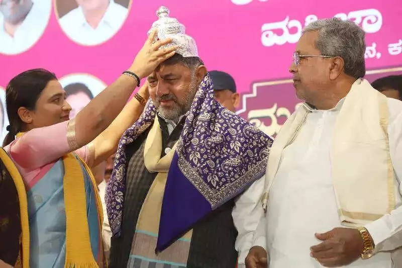 Over 30 Congress MLAs Meet in Belagavi, Fueling Karnataka Leadership Speculation