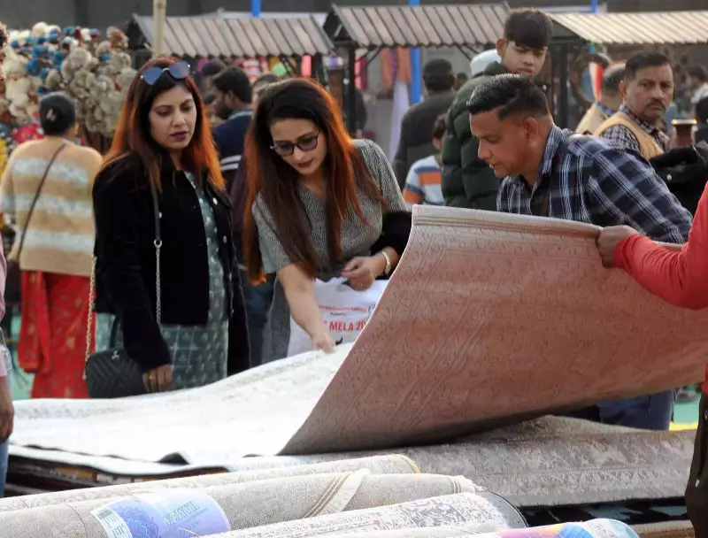 Patna's Winter Markets Thrive as Cold Snap Fuels Demand for Warmth