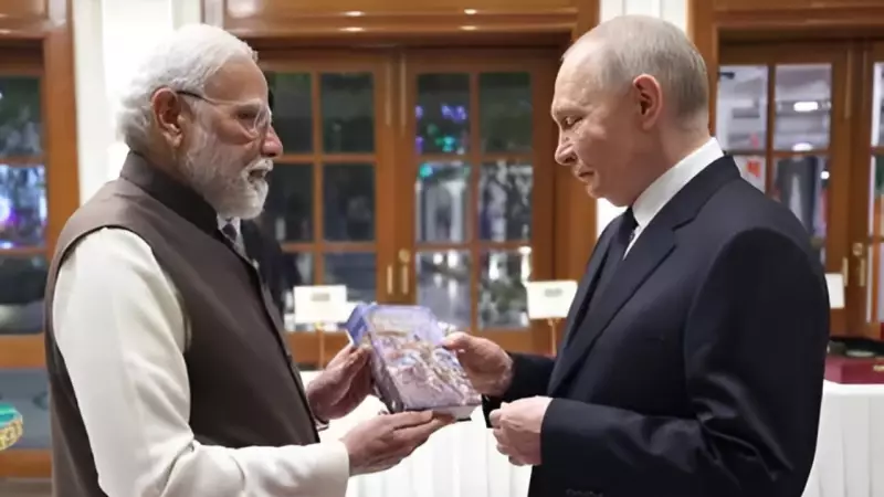 PM Modi Gifts Bhagavad Gita, Assam Tea & More to Putin in Delhi Summit
