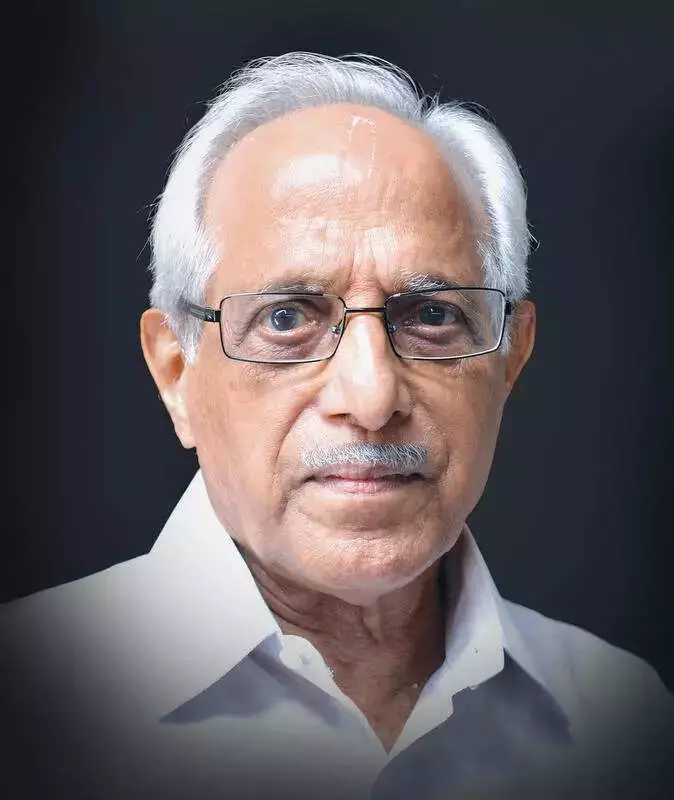 Prof S Prabhakar, Founding Principal of SDM College Ujire, Passes Away at 90