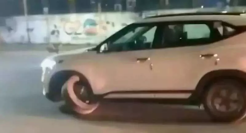 Pune: Drunk Driver Flees Police with Loose Tyre, Detained After High-Speed Chase