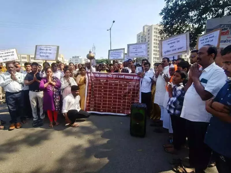 Pune's Navale Bridge: Residents Protest After 8 Deaths in Highway Accident