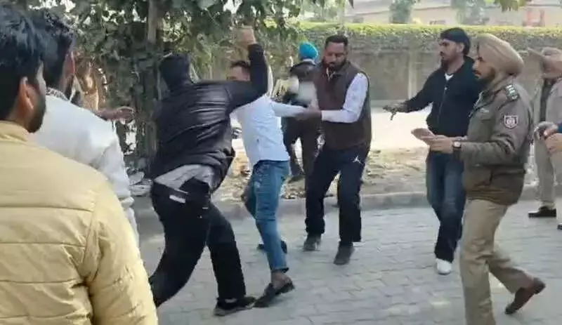 Punjab Congress Accuses AAP of 'Strangulating Democracy' in Local Polls