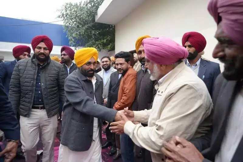 Punjab Govt Declares Amritsar Walled City, Anandpur Sahib, Talwandi Sabo as Holy Cities; Bans Meat, Alcohol