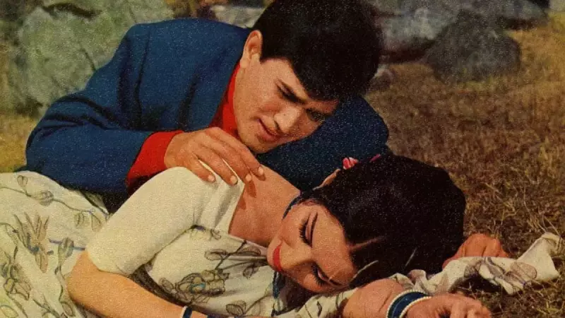 Rajesh Khanna's Double Role in Aradhana: Why Shakti Samanta Dropped It