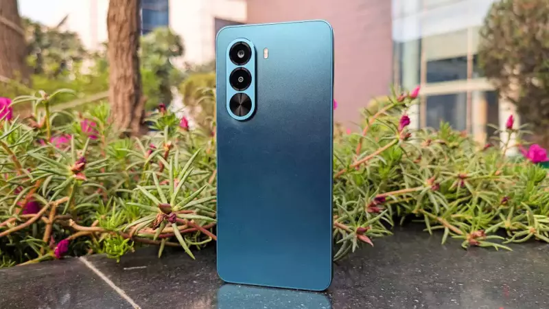 Realme P4x 5G Review: A 7000mAh Battery Powerhouse Under Rs 16,000?