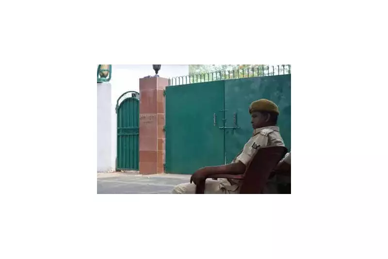 RJD vs JD(U) Clash Over Rabri Devi's Bungalow: Treasure Hunt Allegations Fly