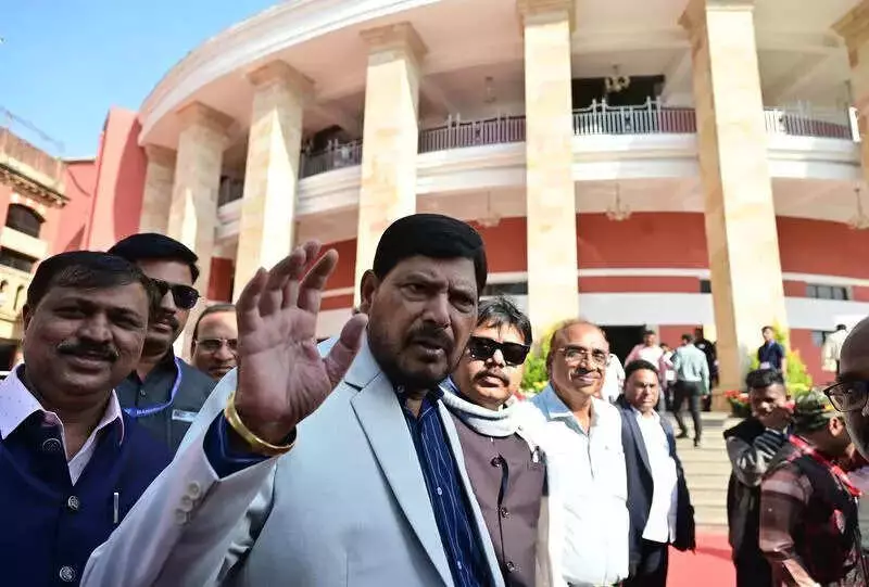 RPI(A) Seeks 5-6 Seats from BJP in Mumbai, Meets CM Shinde