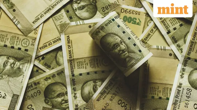 Rupee Jumps 1%, Posts Biggest Gain in 7 Months After RBI Intervention