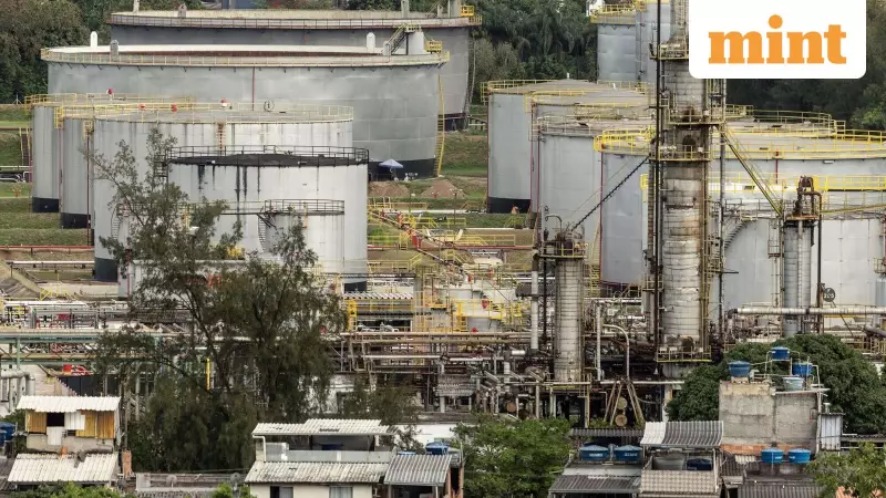 Russia, Pakistan in Talks for Major Oil & Steel Deals, Says Finance Minister