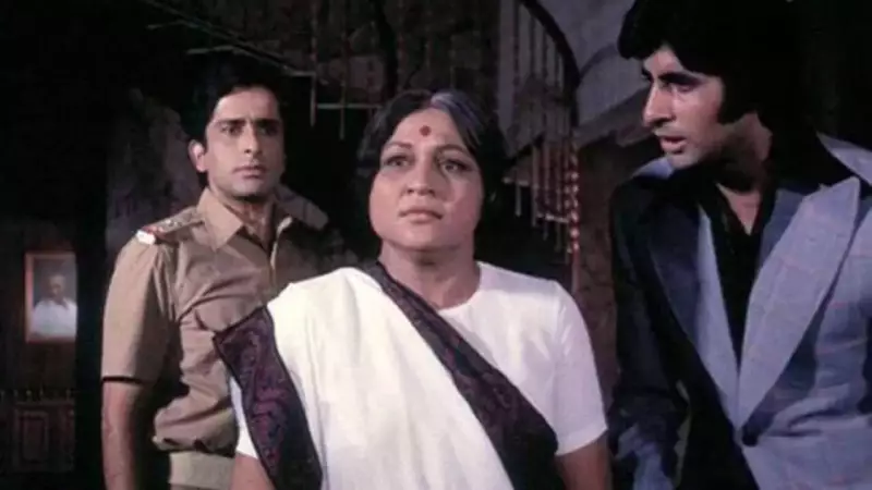 Shashi Kapoor's Death Anniversary: 5 Iconic Films to Stream on OTT
