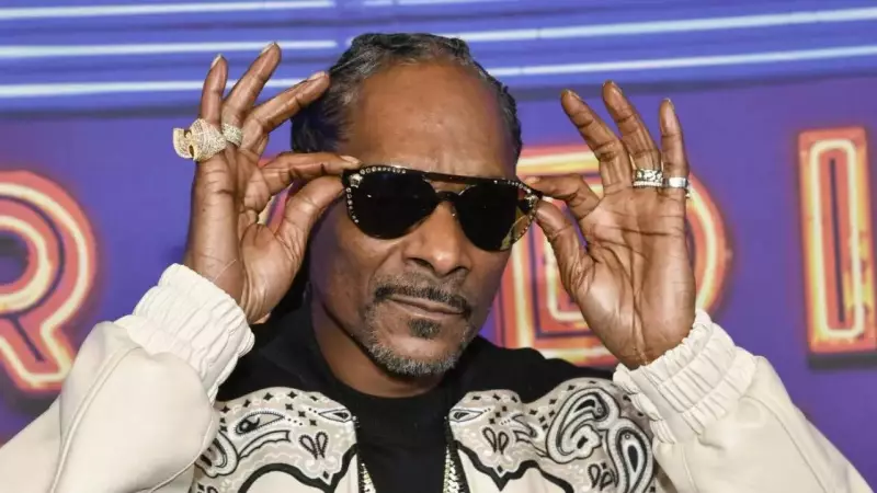 Snoop Dogg's Christmas NFL Halftime Show: A Spectacle of Music & Holiday Cheer