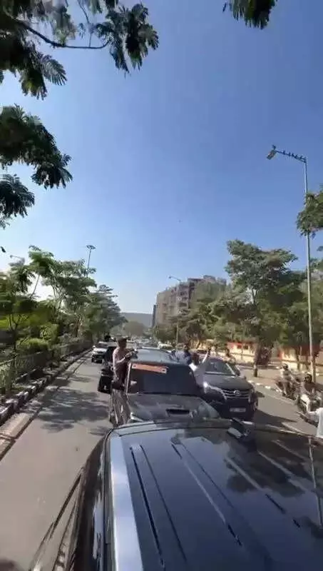 Surat: ABVP Celebratory Stunts Lead to Police Seizing 3 SUVs, FIR Filed