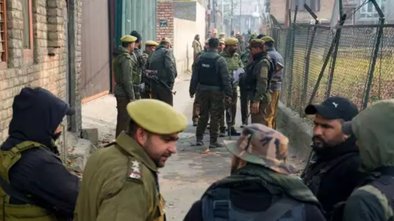 Suspicious Object Found, Destroyed on Srinagar-Baramulla Highway in Sopore