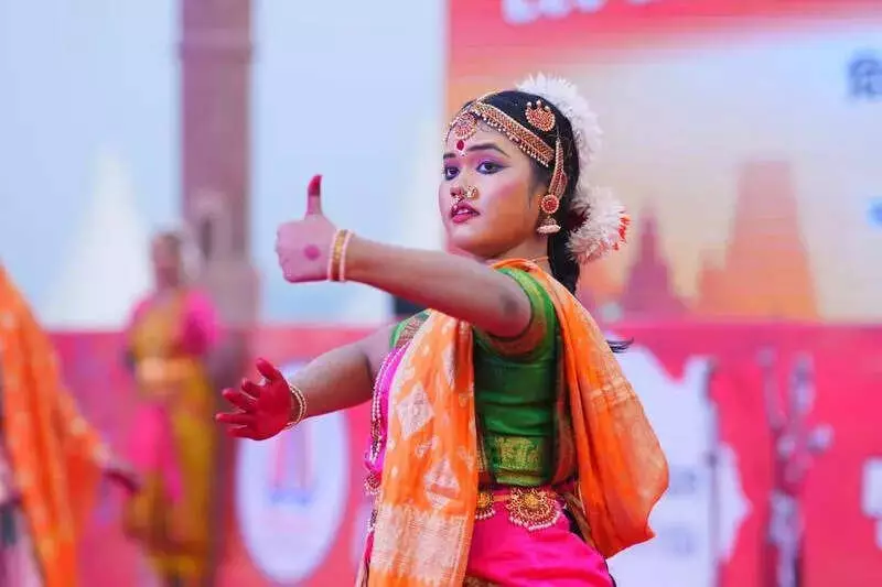 Tamil Writers Dive into Ganga's History at Kashi Tamil Sangamam 4.0