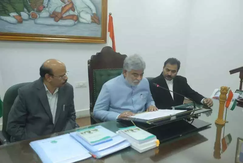 Telangana Speaker Dismisses BRS Petitions Against 5 MLAs, Cites No Defection Proof