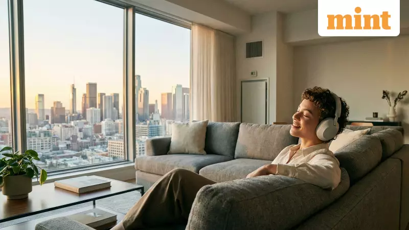 Top 8 Headphones of 2025: ANC, Clear Mics & All-Day Comfort for Pros