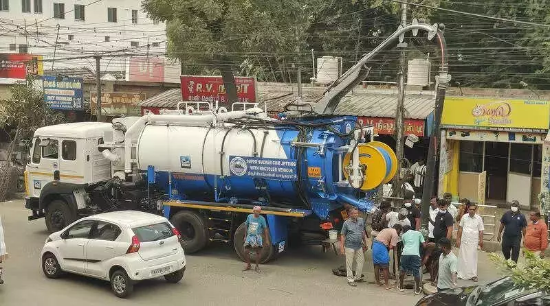 Trichy Tests Rs 3.7 Crore Super Sucker Truck to Clear Sewage Block