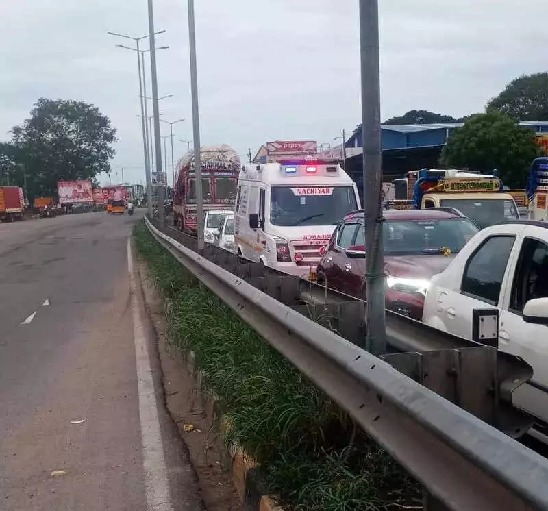Trichy's Palpannai Junction: 30-Minute Gridlock as 3 Highways Meet