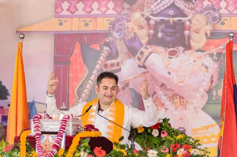 UP Police Honour Kathavachak Pundrik Goswami, Spark Political Storm