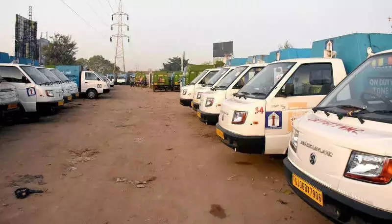 Vadodara Contractor's Unauthorised EV Charging at Ward Office Sparks Row