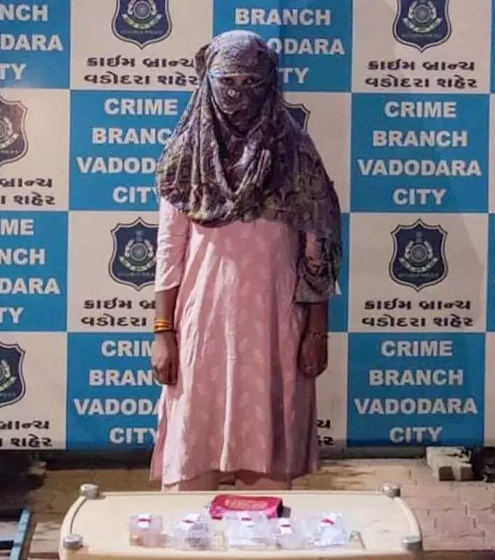 Vadodara Neighbour Locks Woman in Bathroom, Steals Rs 3 Lakh Jewellery