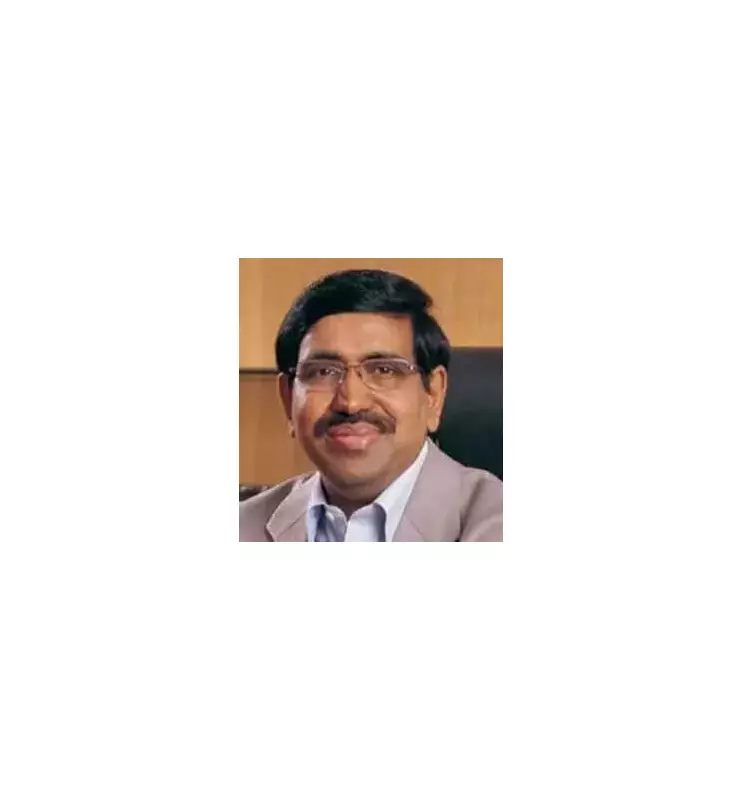 VPR Foundation Gifts 1,050 E-Trikes to Needy in Nellore