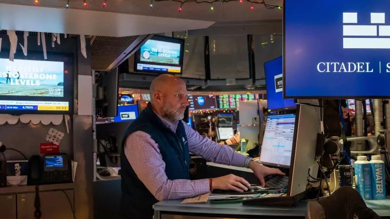 Wall Street Dips as Tech Stocks Drag; Focus on Fed and Inflation