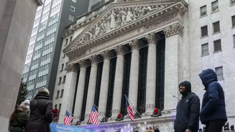 Wall Street Edges Up Ahead of Key PCE Inflation Data; Dow, S&P, Nasdaq Gain