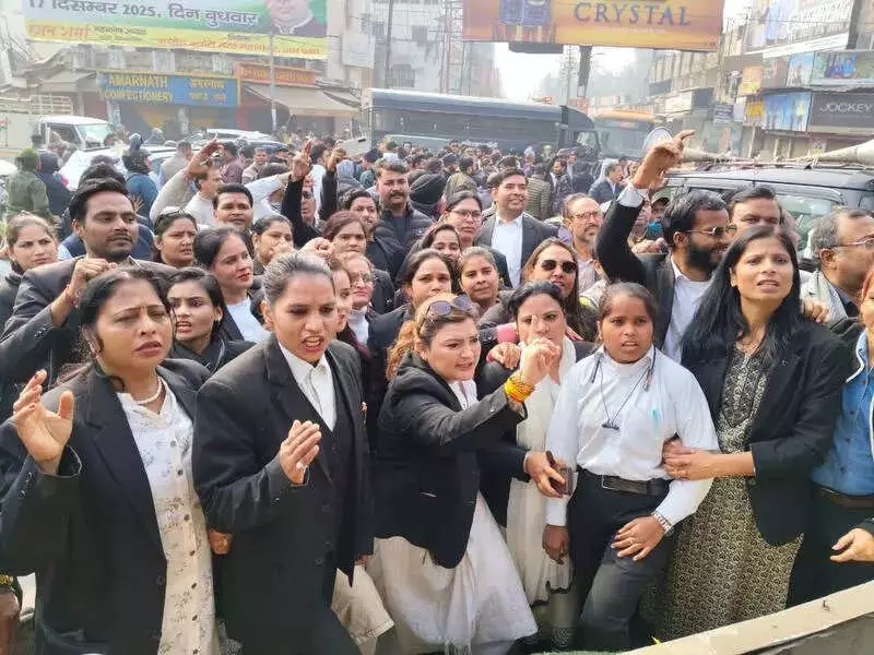 Western UP Bandh: Markets, Schools Shut as Lawyers' Demand for HC Bench Gains Momentum