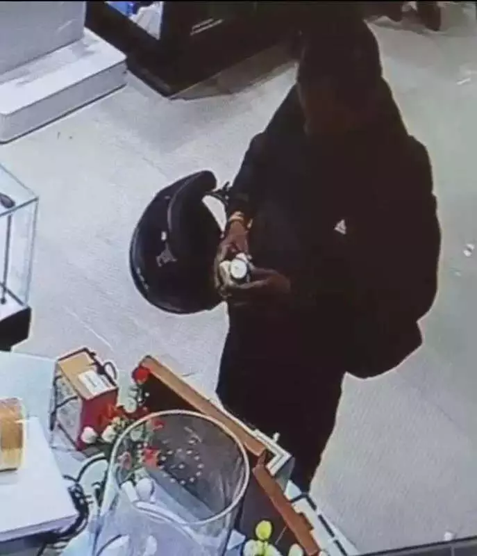 Wife Returns Stolen Gold Watch Worth ₹5.5 Lakh to Hosur Police