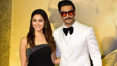 Alia Bhatt's Silence on 'Dhurandhar' Sparks Buzz Despite Warm Praise for Ranveer Singh