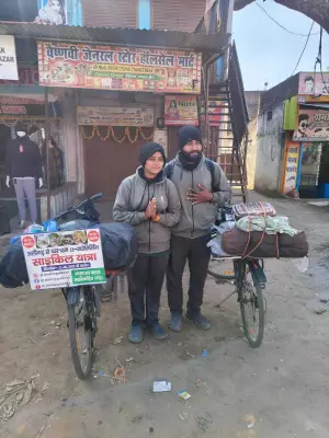 Aligarh Couple Cycles 16,000 km for Shiva Jyotirlingas Instead of Honeymoon